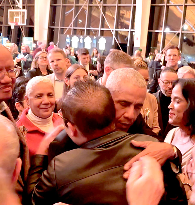 bevictor伟德集团董事局主席徐鹏应邀出席奥巴马总统“接待回家”招待会